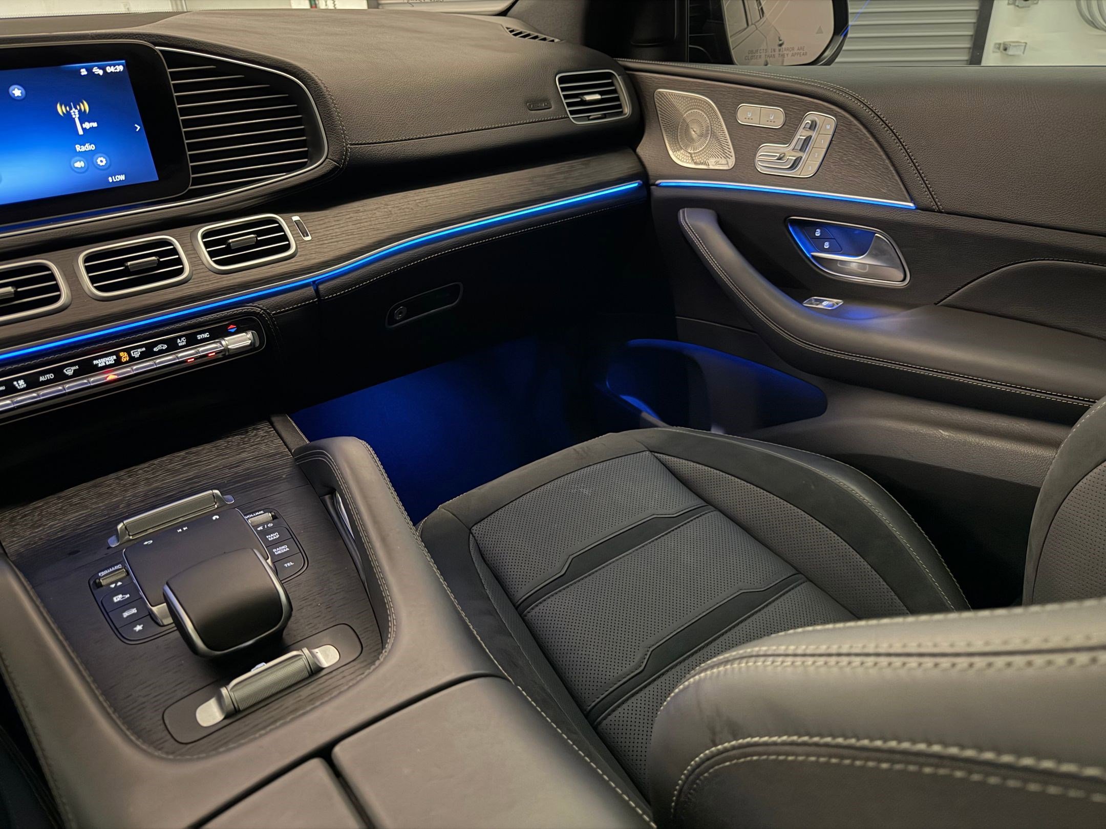 Used 2024 Mercedes-Benz GLE 53 AMG 4MATIC Coupe image 28