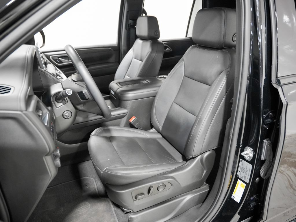 Used 2022 Chevrolet Tahoe Z71 w/ Z71 Off-Road Package AWD/4WD image 10