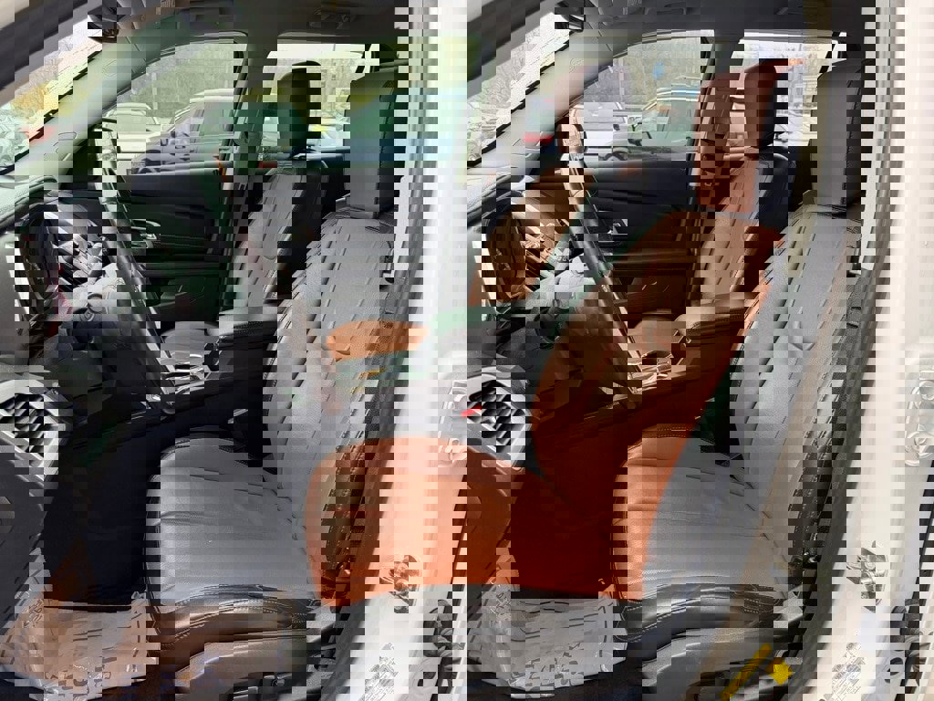 Used 2017 GMC Terrain SLT w/ Open Road Package image 11