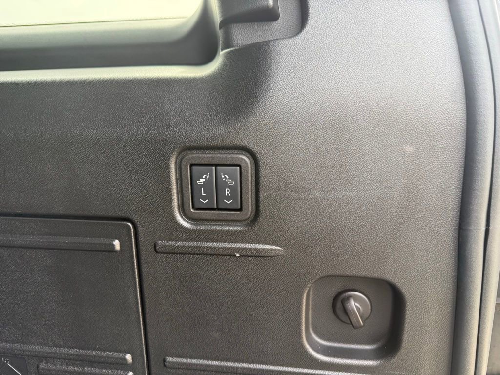 Used 2025 GMC Hummer EV 3X image 8