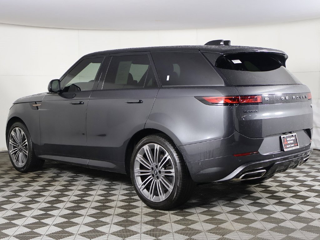 Used 2023 Land Rover Range Rover Sport SE Dynamic image 12