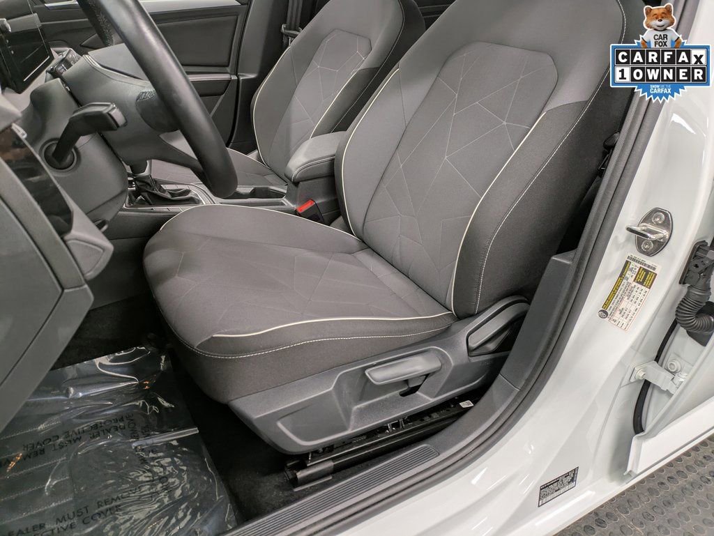 Used 2025 Volkswagen Jetta Sport image 12
