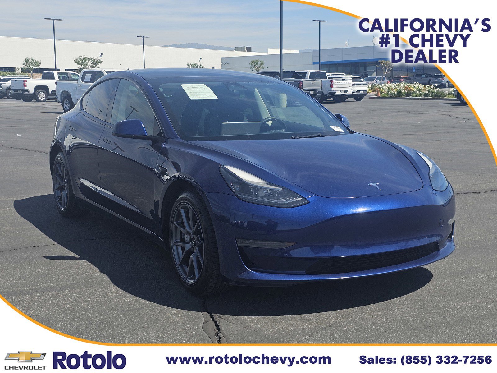 Used 2023 Tesla Model 3 Standard Range image 1