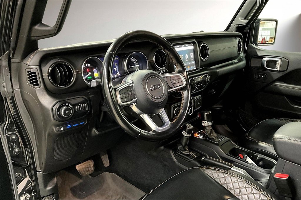 Used 2022 Jeep Wrangler Unlimited Sahara image 16