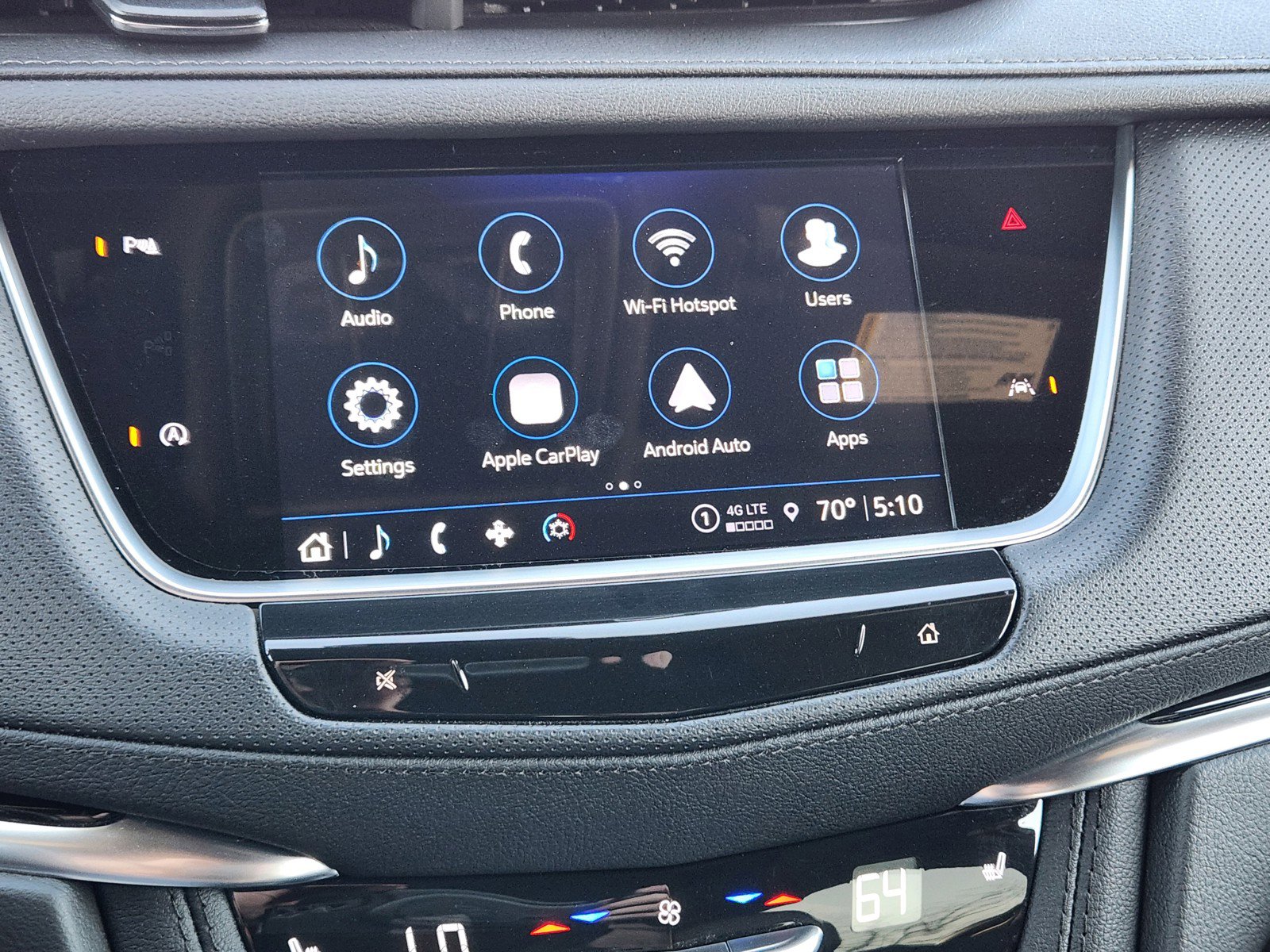 Certified 2024 Cadillac XT6 Luxury w/ LPO, Floor Liner Package image 7