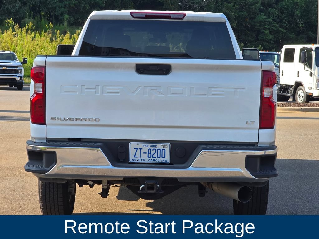 Used 2025 Chevrolet Silverado 2500 LT w/ Convenience Package AWD/4WD image 3