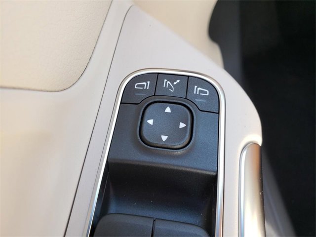 New 2026 Mercedes-Benz GLA 250 4MATIC image 23