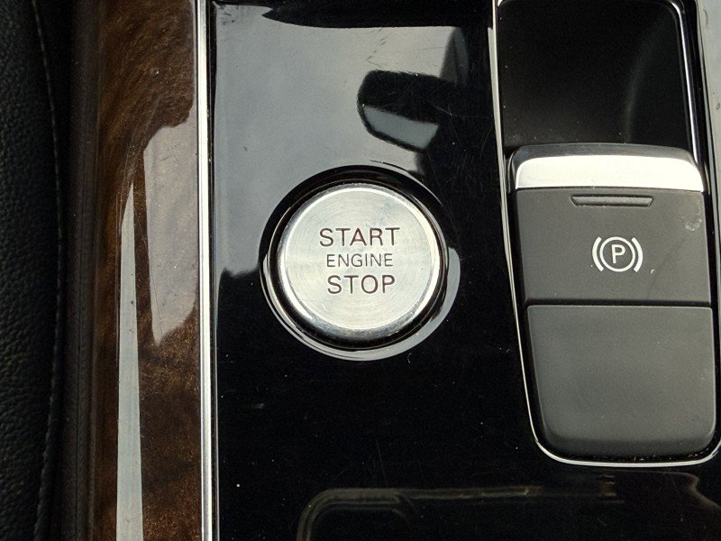 Used 2015 Audi A8 L 3.0T w/ Premium Package image 47