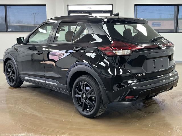 Used 2024 Nissan Kicks SR image 8
