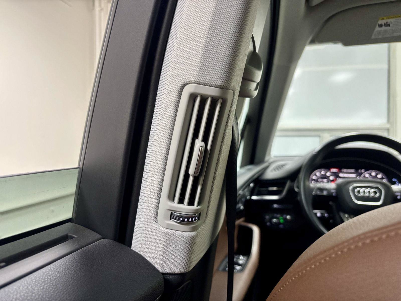 Used 2018 Audi Q7 3.0T Prestige AWD/4WD image 26