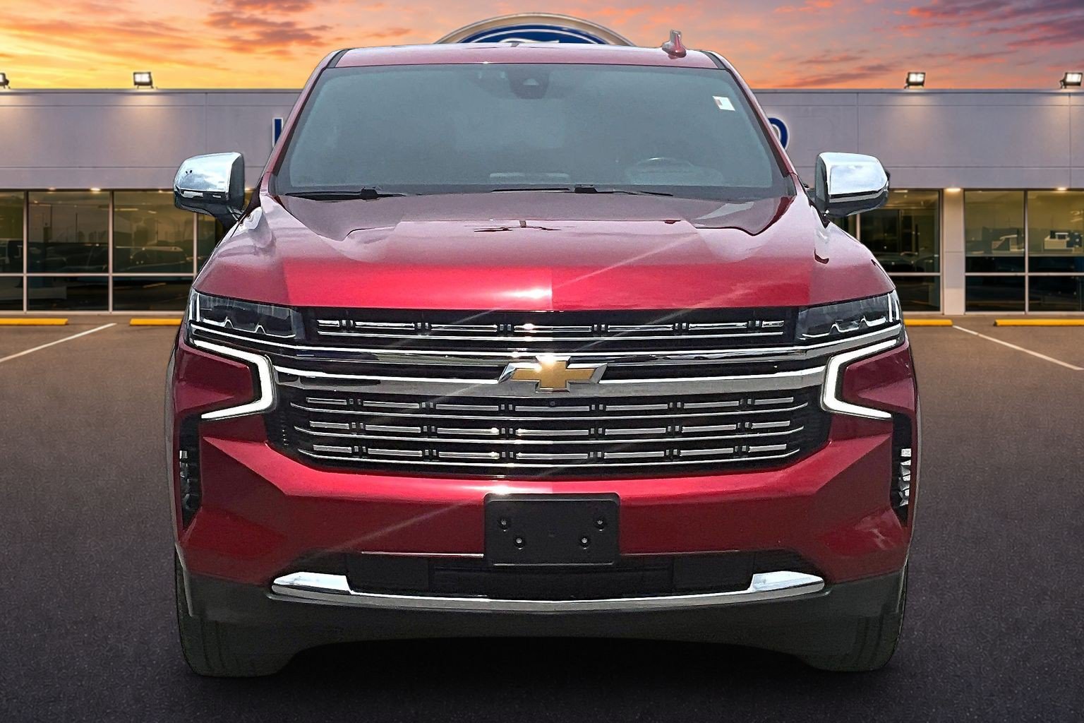 Used 2021 Chevrolet Suburban Premier w/ Premium Package AWD/4WD image 3