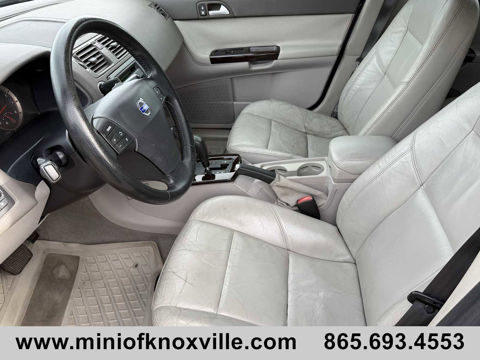 Used 2007 Volvo V50 2.4i image 10