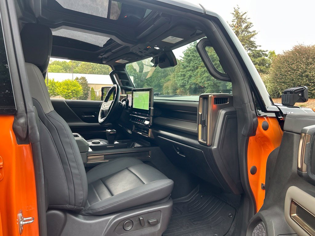 Used 2024 GMC Hummer EV 2X w/ LPO, Illumination Package AWD/4WD image 48