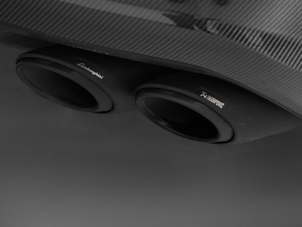 Used 2024 Lamborghini Urus Performante image 39