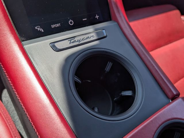 Used 2020 Porsche Taycan 4S w/ Premium Package image 28