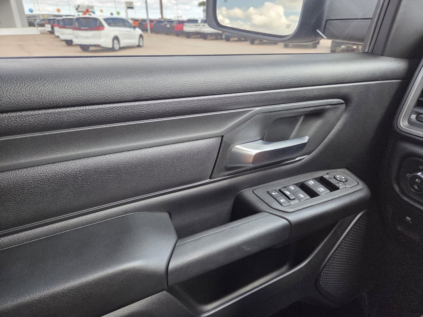 New 2026 RAM 1500 Warlock AWD/4WD image 39