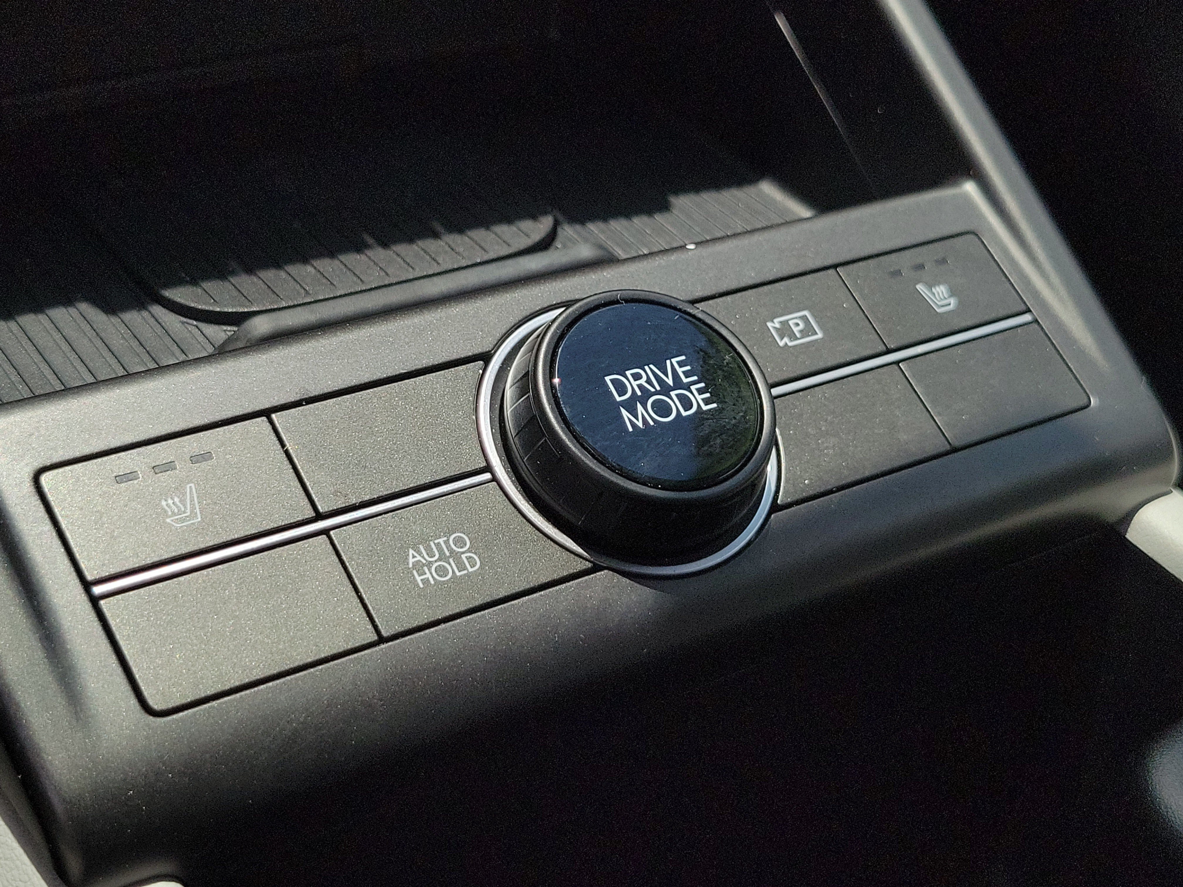 Used 2025 Hyundai Kona SEL FWD image 9