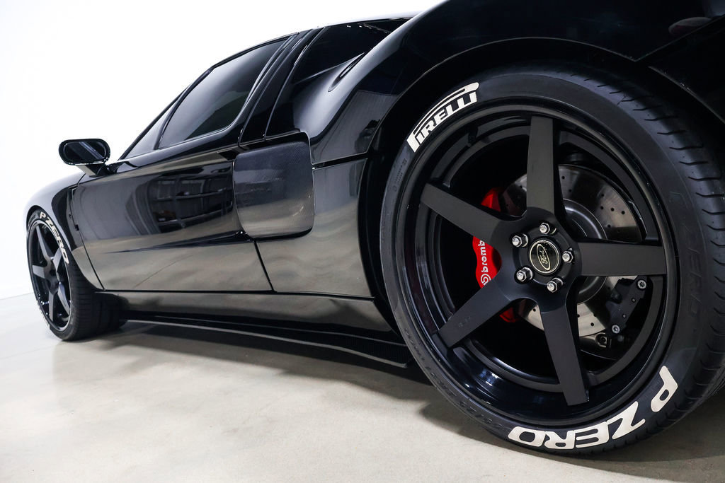 Used 2006 Ford GT RWD image 27