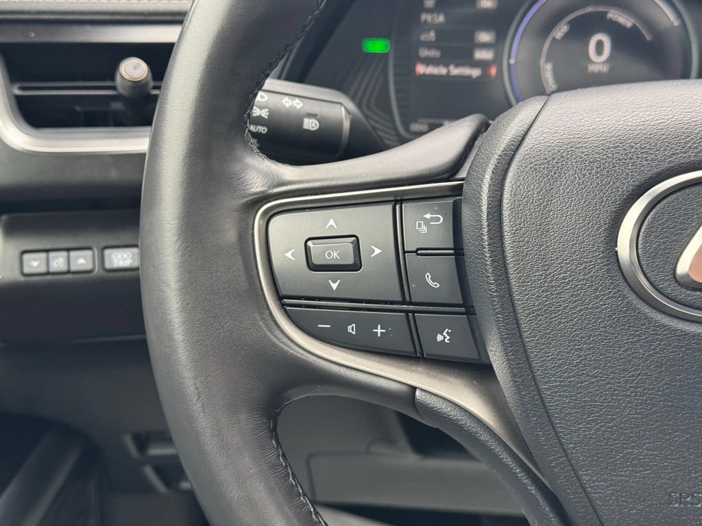 Used 2024 Lexus UX 250h AWD image 30
