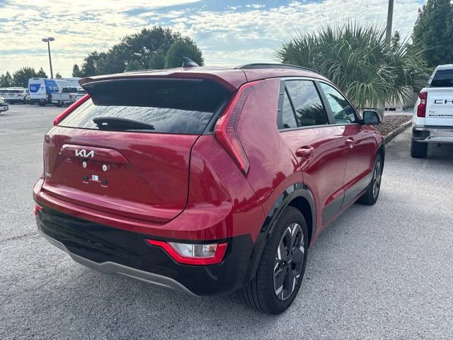 Used 2025 Kia Niro Wind w/ Wind Preserve Package FWD image 5