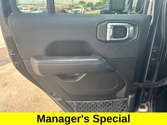 Used 2021 Jeep Wrangler Unlimited Sahara AWD/4WD image 28