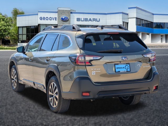 Used 2025 Subaru Outback Premium AWD/4WD image 3