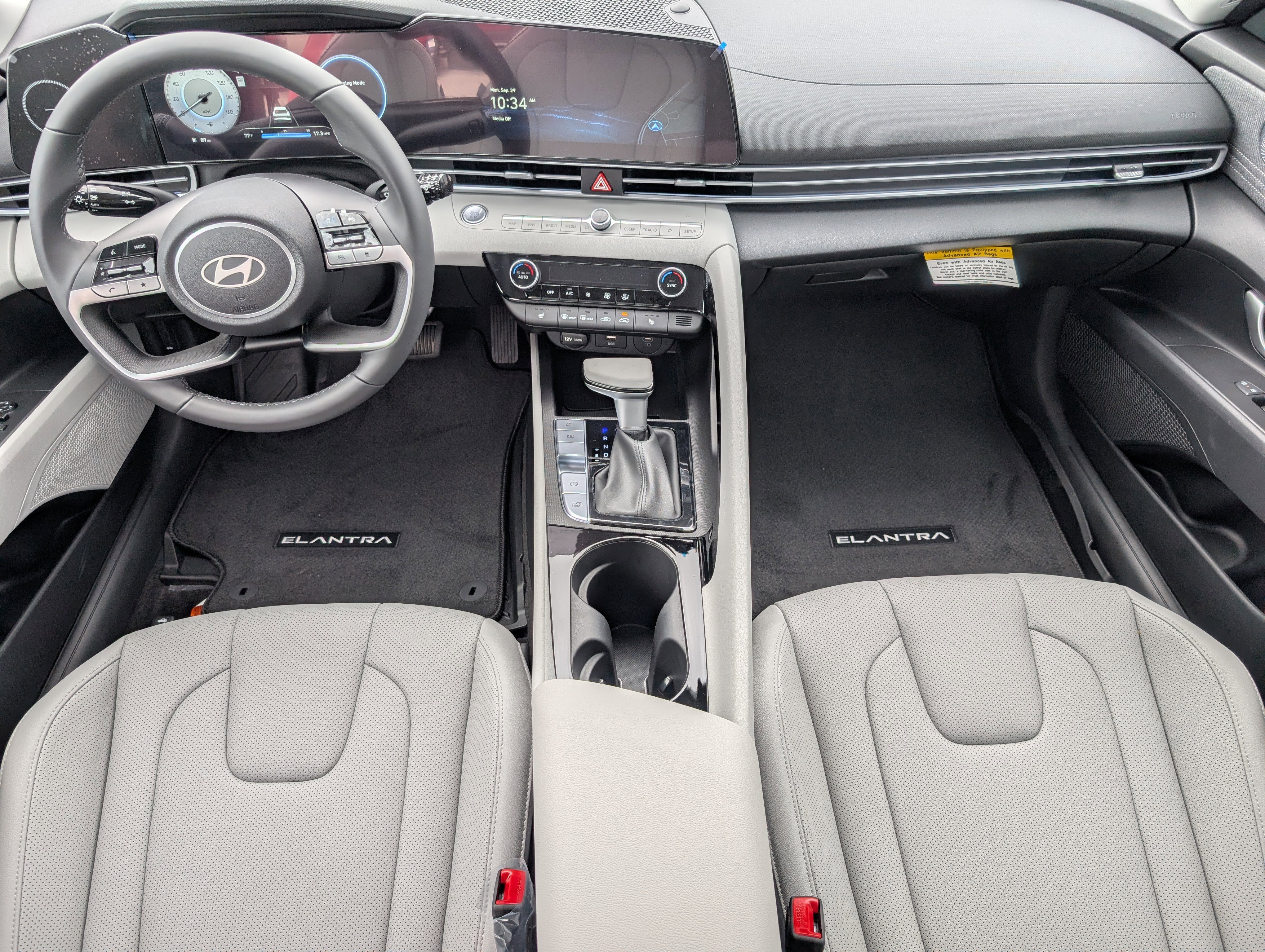 New 2025 Hyundai Elantra Limited image 5