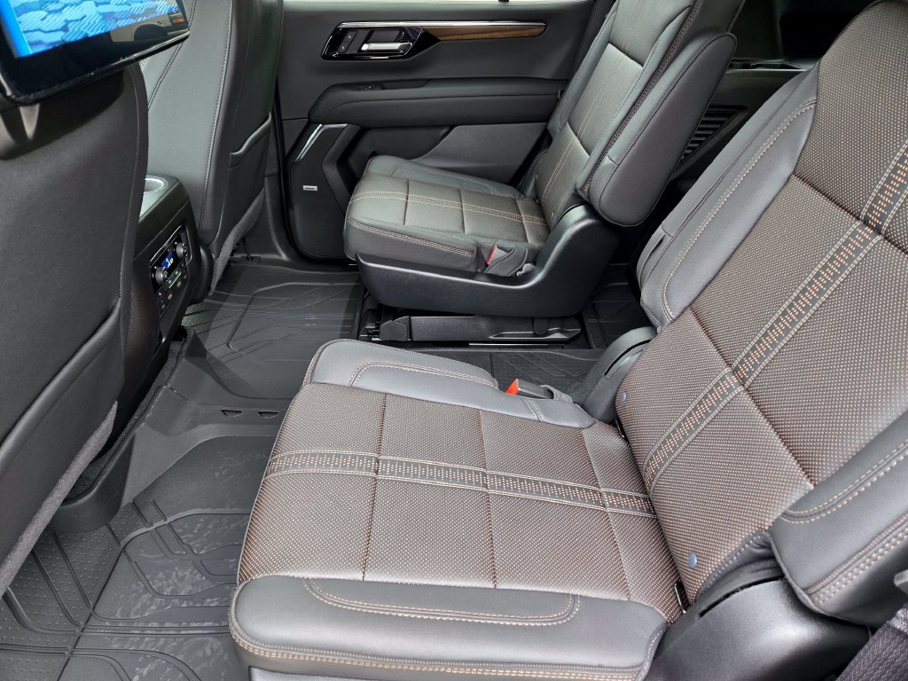 New 2026 Chevrolet Tahoe High Country AWD/4WD image 24
