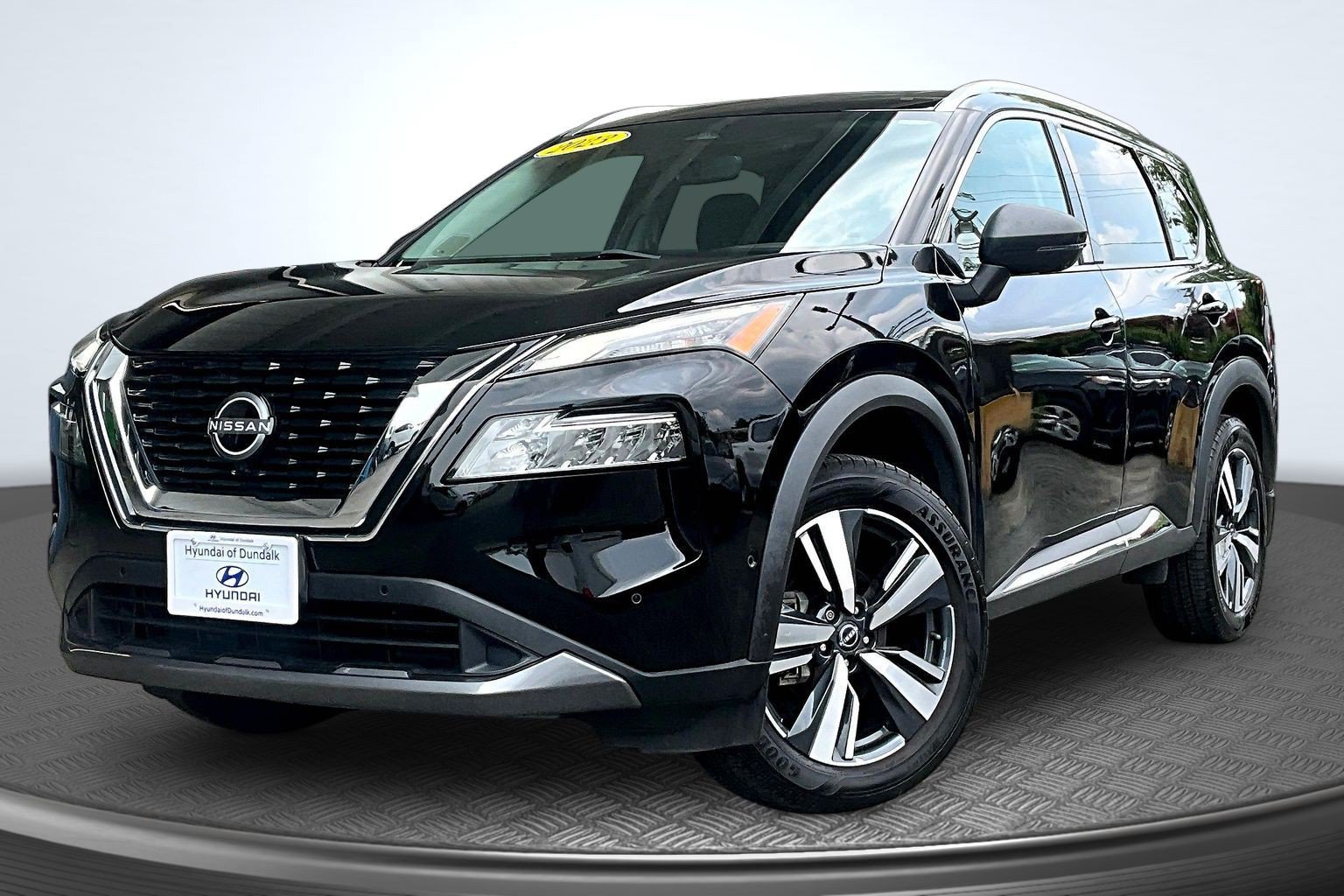 Used 2023 Nissan Rogue SL w/ SL Premium Package AWD/4WD image 1