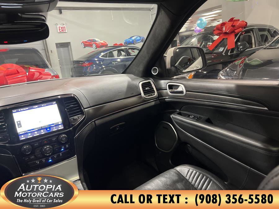 Used 2021 Jeep Grand Cherokee SRT image 18