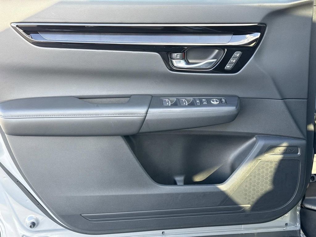 Used 2025 Honda CR-V EX-L image 17