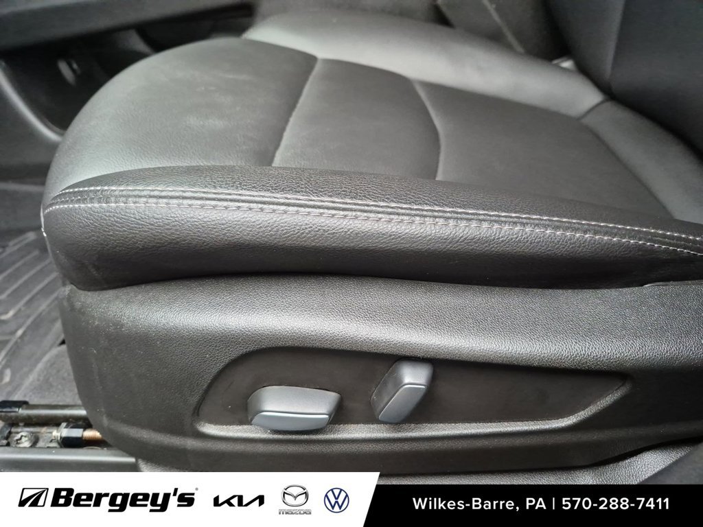 Used 2022 Cadillac XT5 Luxury AWD/4WD image 21