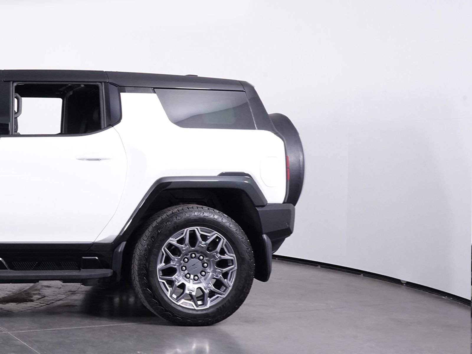 Used 2025 GMC Hummer EV 3X image 13