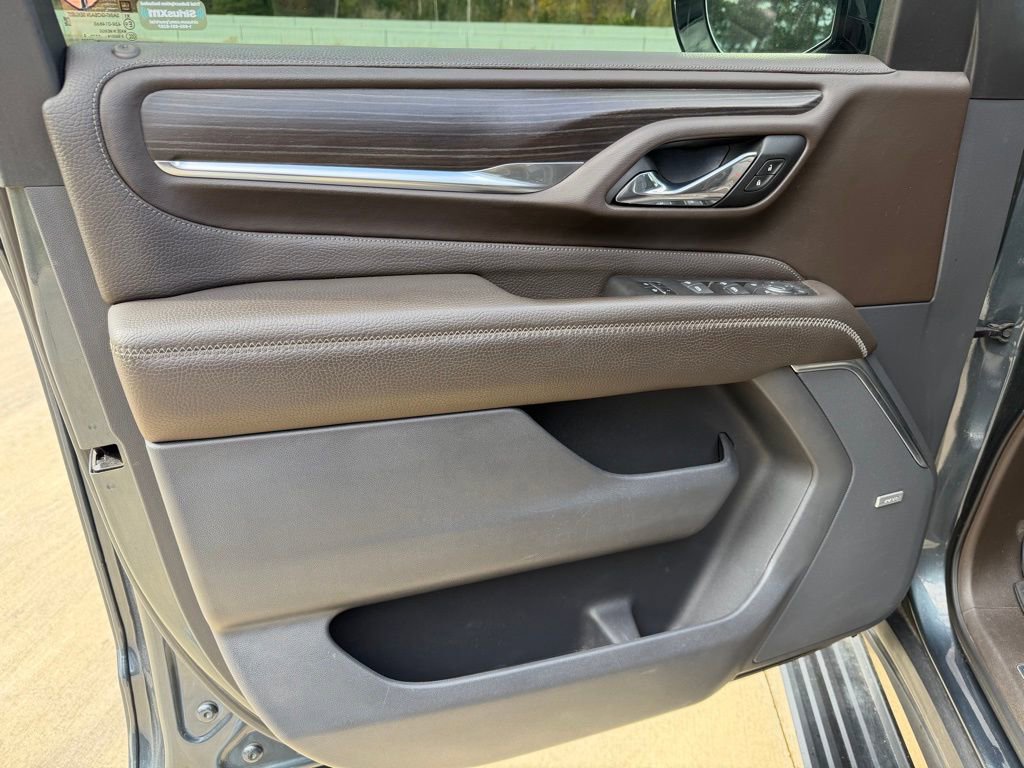 Used 2021 GMC Yukon Denali w/ Denali Premium Package image 15