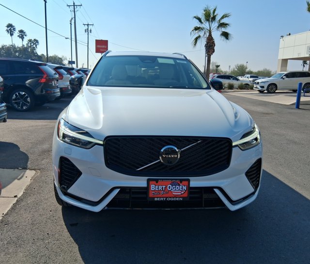 New 2026 Volvo XC60 T8 Ultra w/ Protection Package Premier AWD/4WD image 2