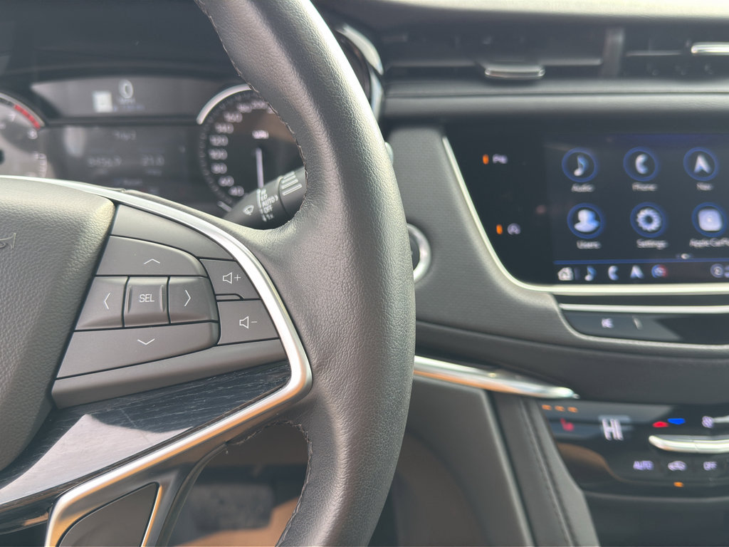 Used 2024 Cadillac XT5 Premium Luxury w/ LPO, Floor Liner Package AWD/4WD image 35