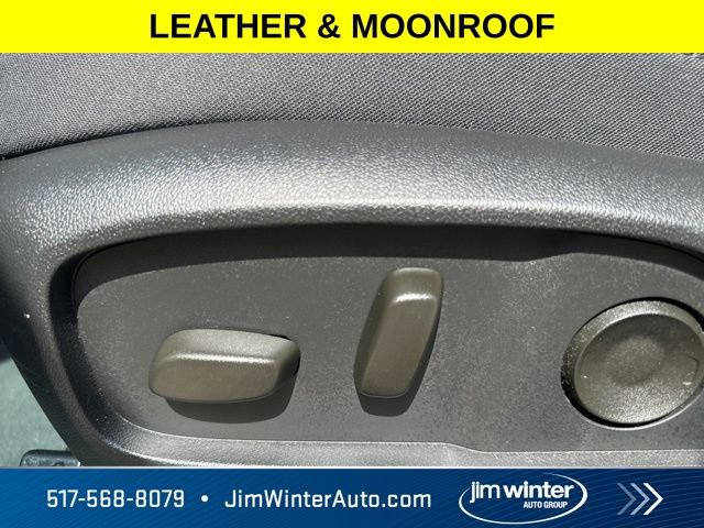 Used 2025 GMC Terrain Elevation w/ Elevation Premium Package image 23