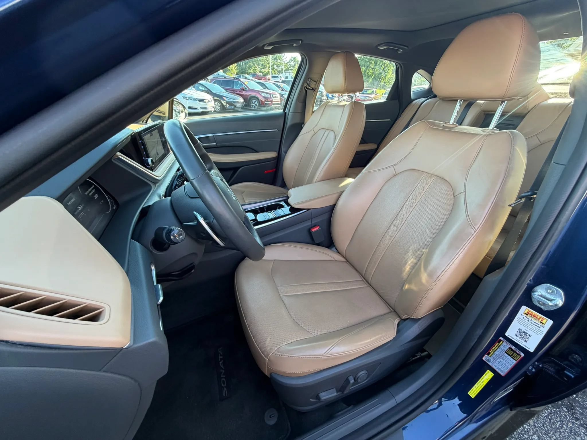 Used 2021 Hyundai Sonata Limited w/ Winter Weather Package FWD image 17