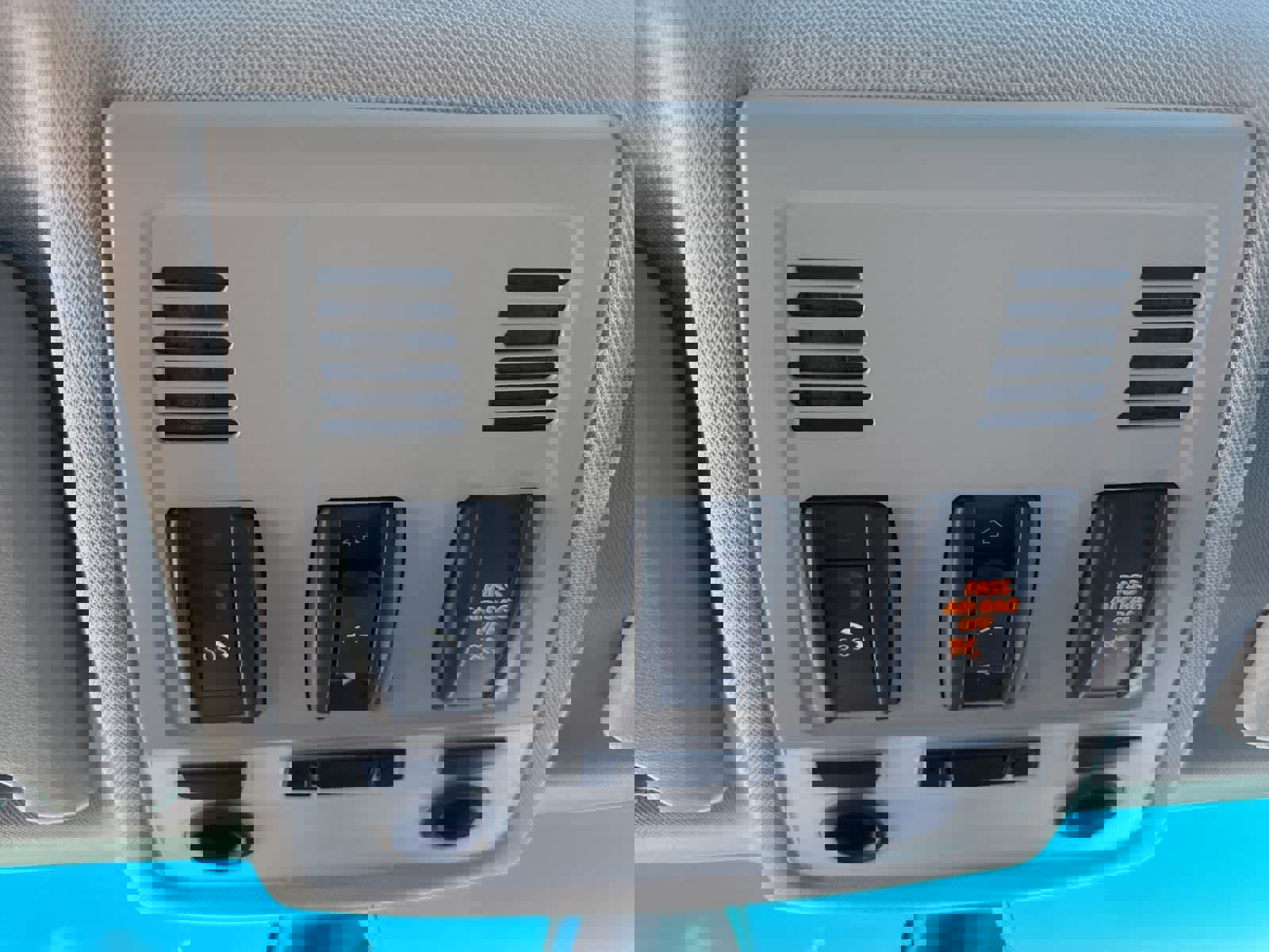 Used 2011 BMW 335i Sedan image 25