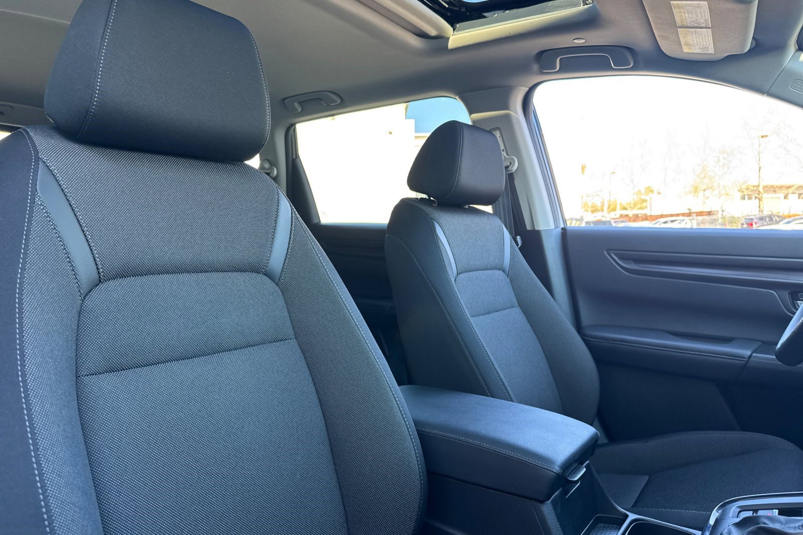 Used 2025 Honda CR-V EX image 30