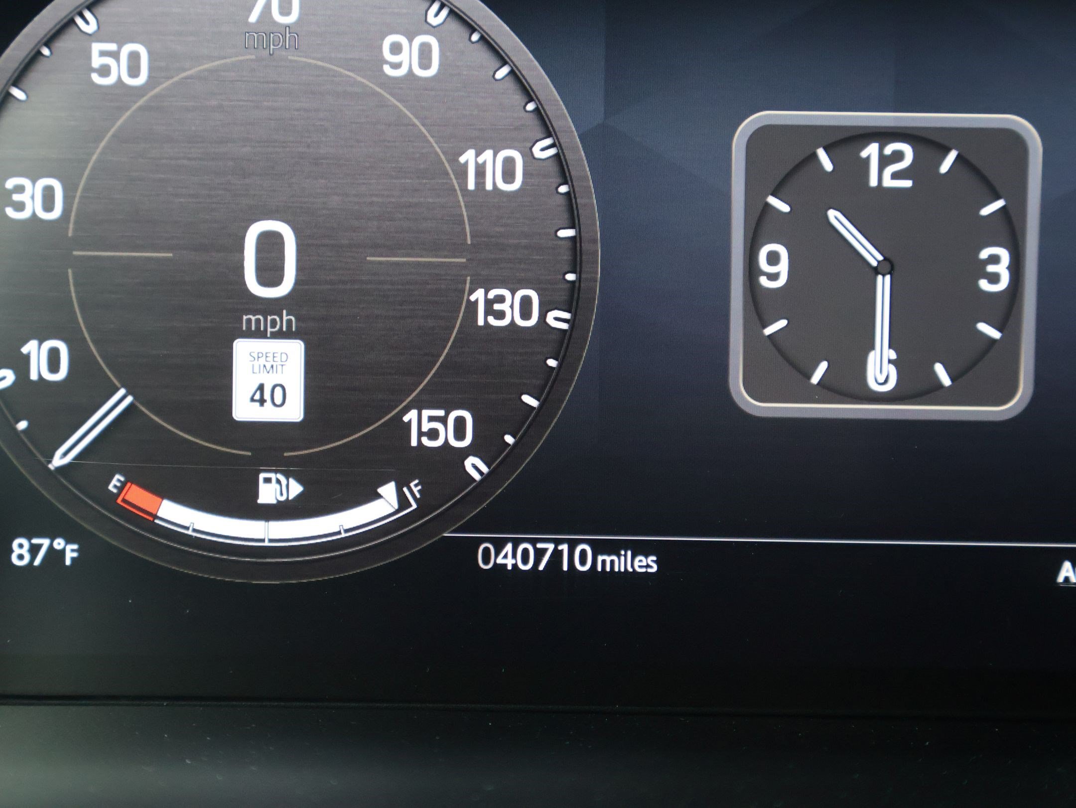 Used 2025 Land Rover Defender 110 S AWD/4WD image 22