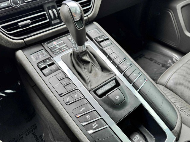 Used 2019 Porsche Macan image 31