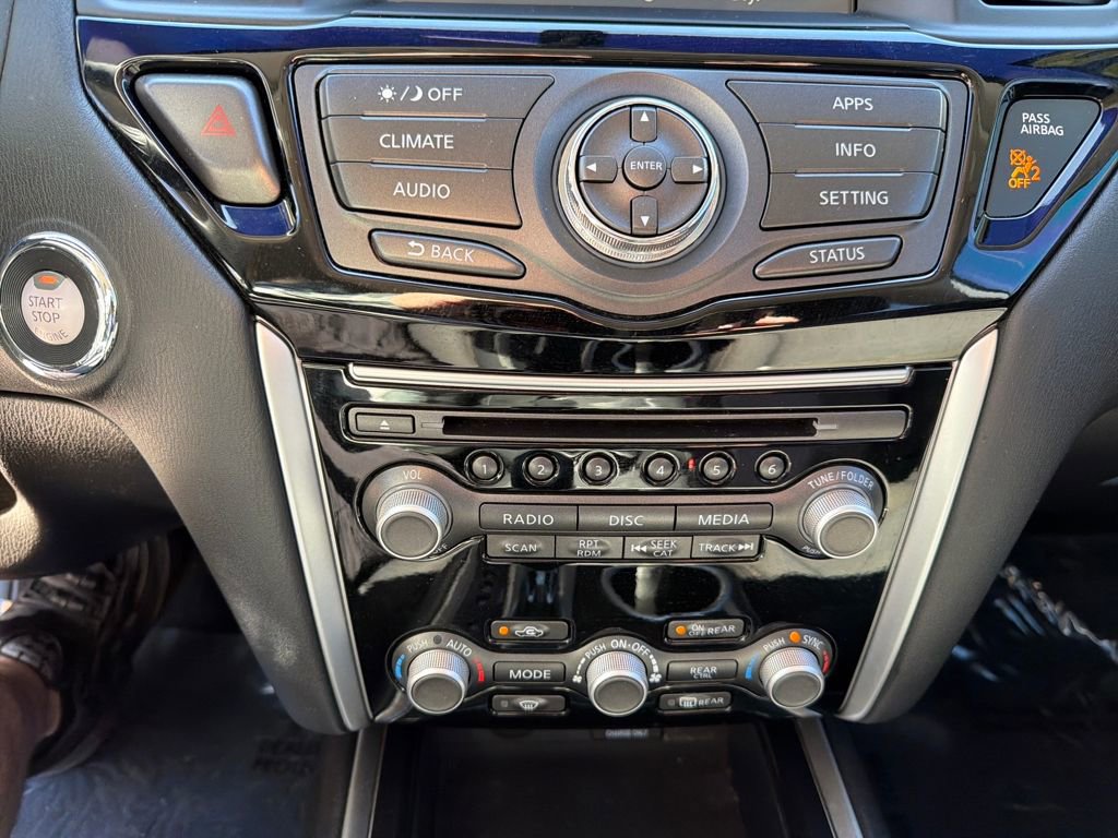 Used 2020 Nissan Pathfinder S image 26