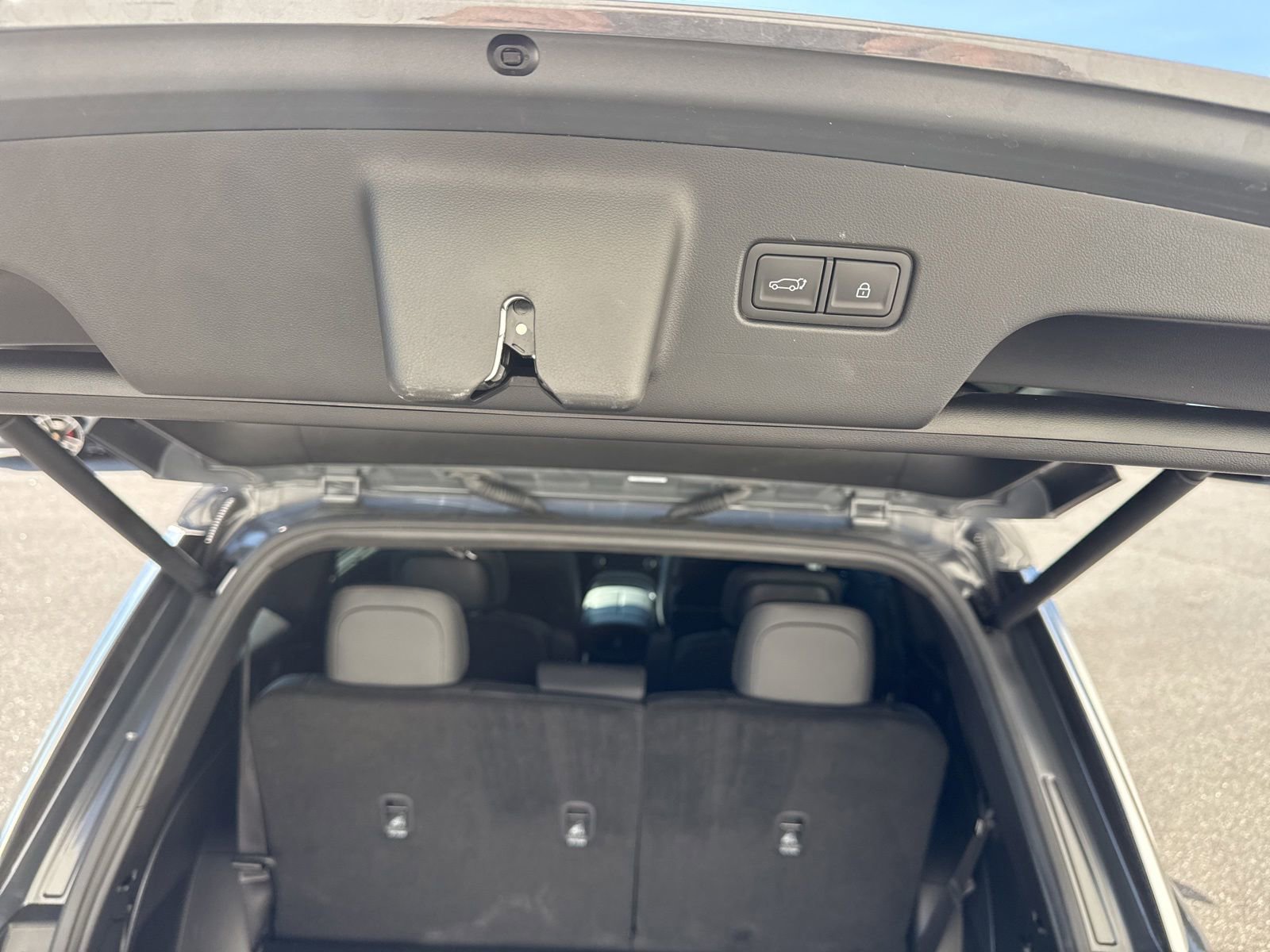 Used 2026 Hyundai Palisade Calligraphy FWD image 11