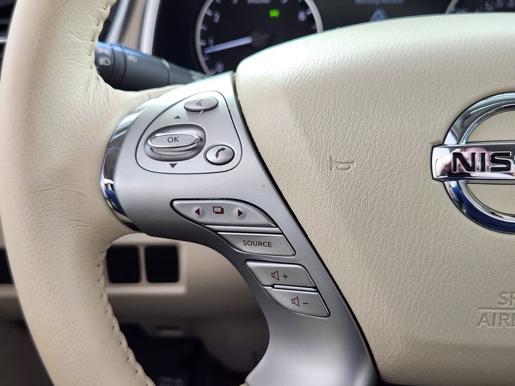 Used 2017 Nissan Murano SL w/ SL Technology Package FWD image 18