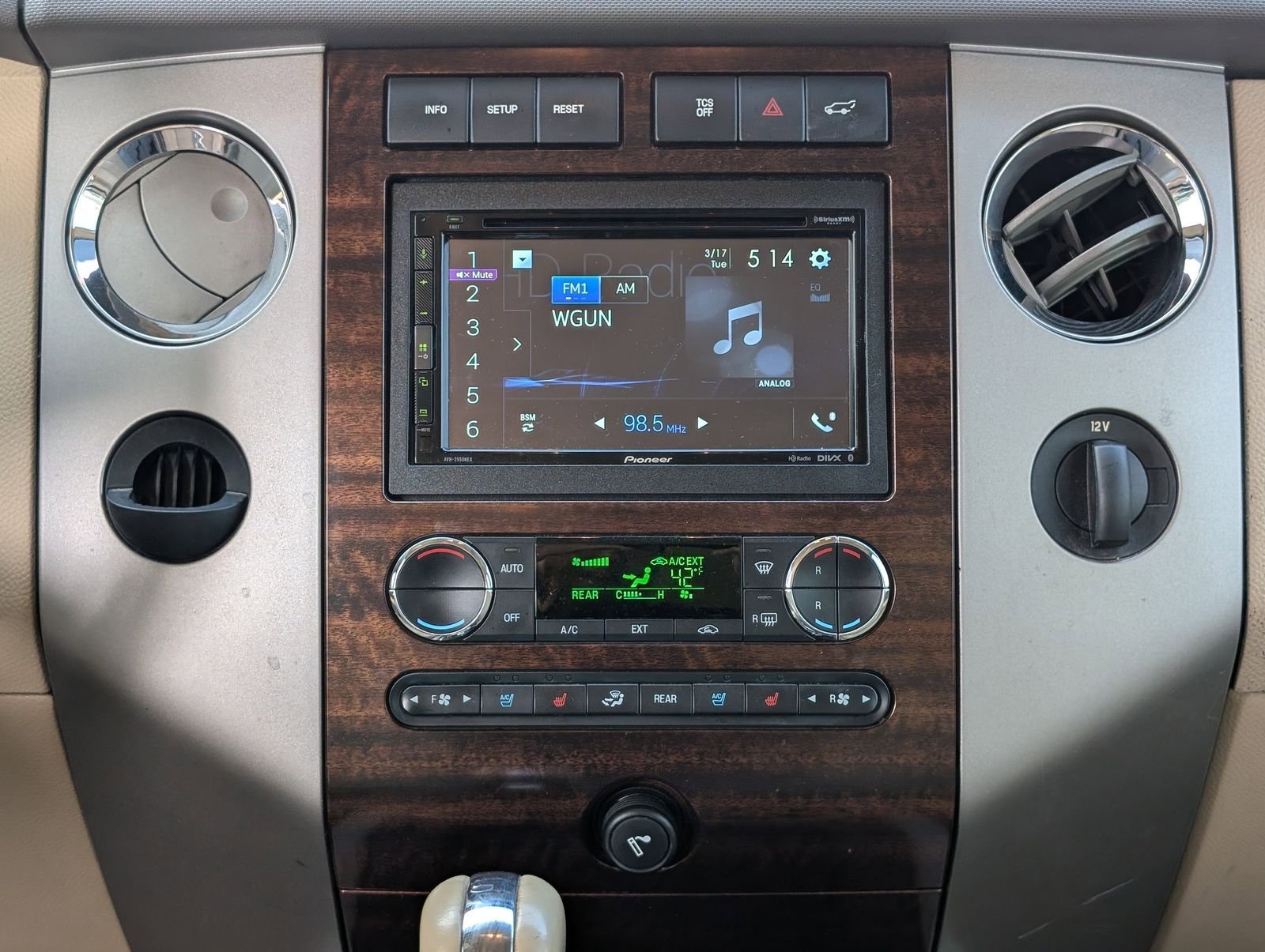 Used 2012 Ford Expedition EL XLT image 17