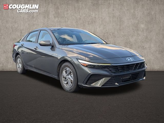 Certified 2024 Hyundai Elantra SE