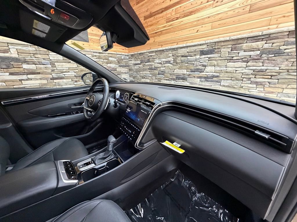 Used 2023 Hyundai Santa Cruz Limited image 13