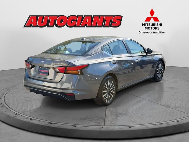 Used 2025 Nissan Altima 2.5 SV FWD image 4