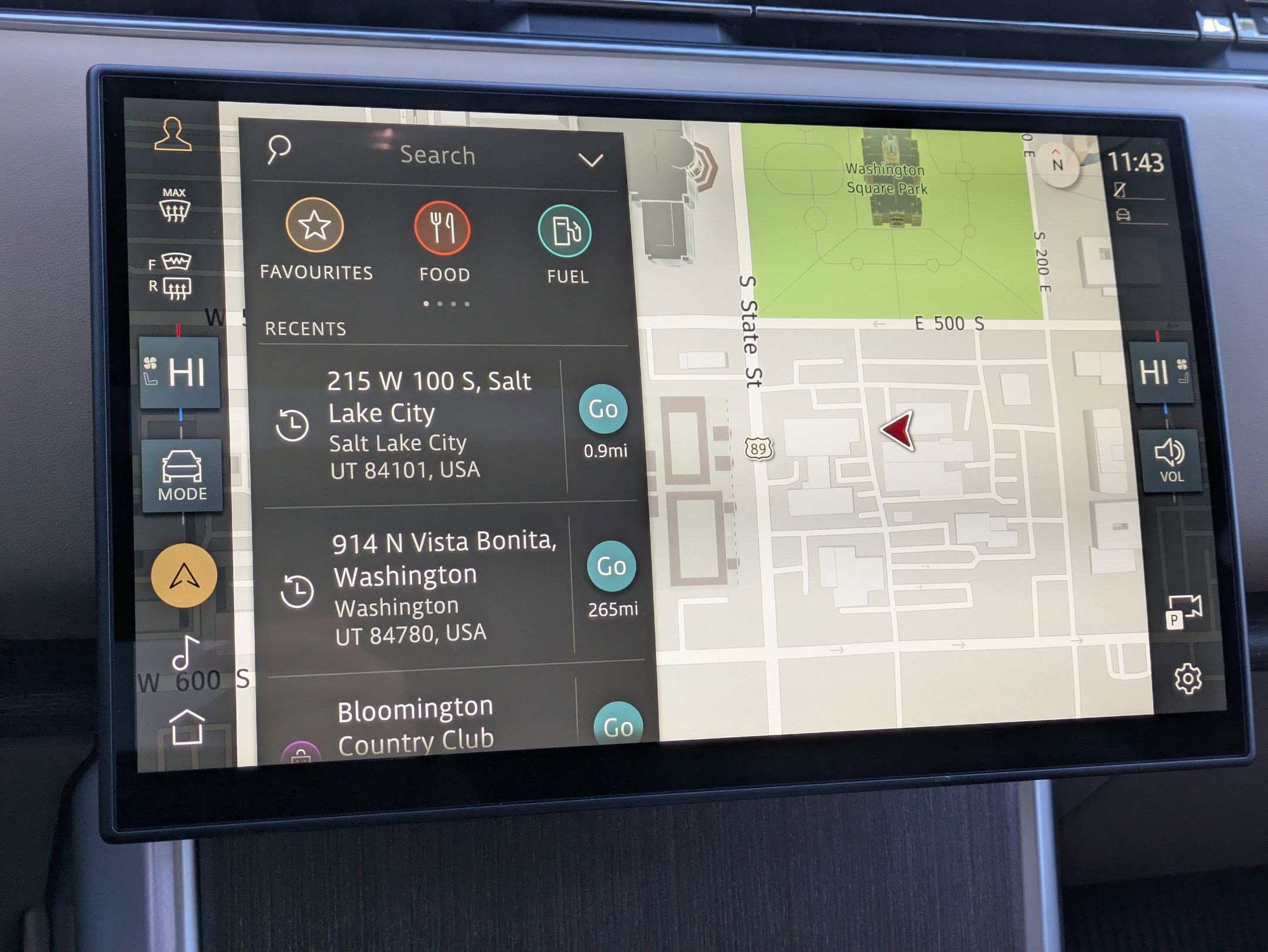 Used 2024 Land Rover Range Rover Long Wheelbase SE image 21